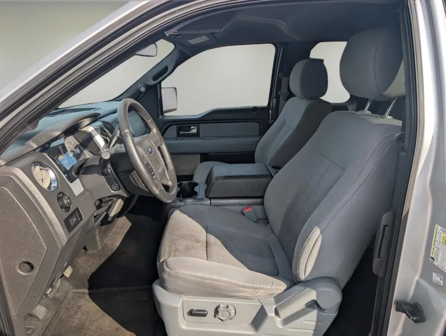 2014 Ford F-150 XLT (1FTFX1CF7EF) with an Other engine, located at 7000 Northlake Connector, Columbus, GA, 31904, (706) 987-8085, 32.524975, -84.978134 - **Unleash Adventure with the 2014 Ford F-150 Your Perfect Companion for Work and Play!**<br /> <br /> Are you ready to elevate your lifestyle with a vehicle that can handle your daily commute, weekend adventures, and everything in between? Look no further than the 2014 Ford F-150, the quintessentia - Photo#9