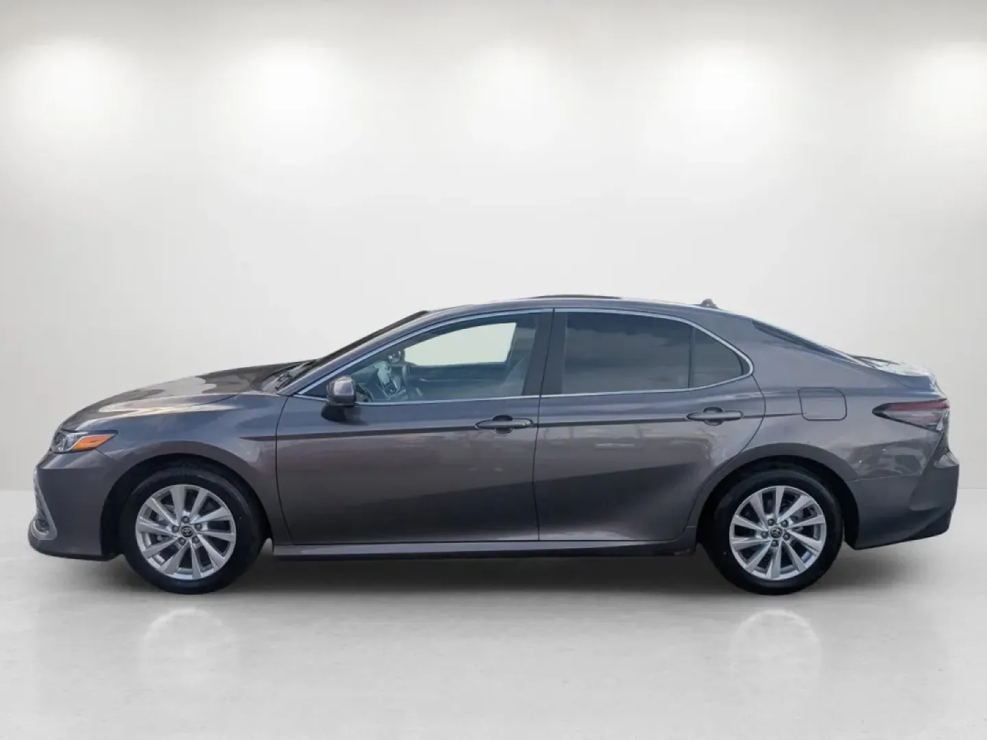 2023 Toyota Camry LE (4T1C11AKXPU) with an Other engine, located at 1430 Gateway Drive, Opelika, AL, 36801, (334) 239-0944, 32.637871, -85.409790 - **Discover the Perfect Balance of Style and Functionality with the 2023 Toyota Camry LE at Gils Auto!**<br /> <br /> If you're in the market for a reliable, stylish sedan that effortlessly transitions from daily commutes to family outings, look no further than the 2023 Toyota Camry LE available at G - Photo#7