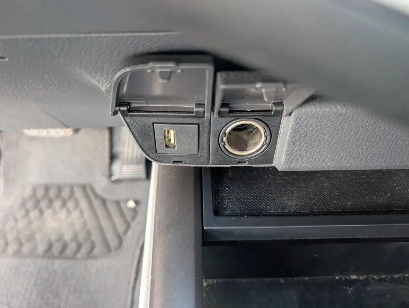 2023 Toyota Camry LE (4T1C11AKXPU) with an Other engine, located at 1430 Gateway Drive, Opelika, AL, 36801, (334) 239-0944, 32.637871, -85.409790 - **Discover the Perfect Balance of Style and Functionality with the 2023 Toyota Camry LE at Gils Auto!**<br /> <br /> If you're in the market for a reliable, stylish sedan that effortlessly transitions from daily commutes to family outings, look no further than the 2023 Toyota Camry LE available at G - Photo#14