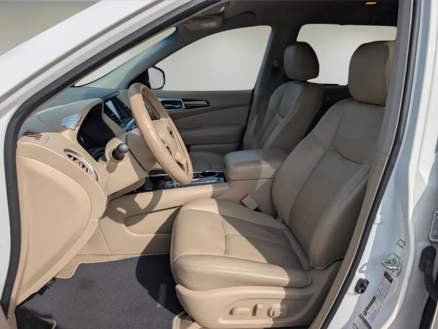 2015 /Almond Nissan Pathfinder SL (5N1AR2MN5FC) with an Other engine, located at 3959 U.S. 80 W, Phenix City, AL, 36870, (334) 297-4885, 32.469296, -85.135185 - **Drive Into Adventure with the 2015 Nissan Pathfinder SL at Gils Auto - Your Local Buy Here Pay Here Dealer!**<br /> <br /> Are you ready to elevate your family adventures or weekend getaways? The 2015 Nissan Pathfinder SL is the perfect SUV for those who value functionality, comfort, and style. Wi - Photo#10