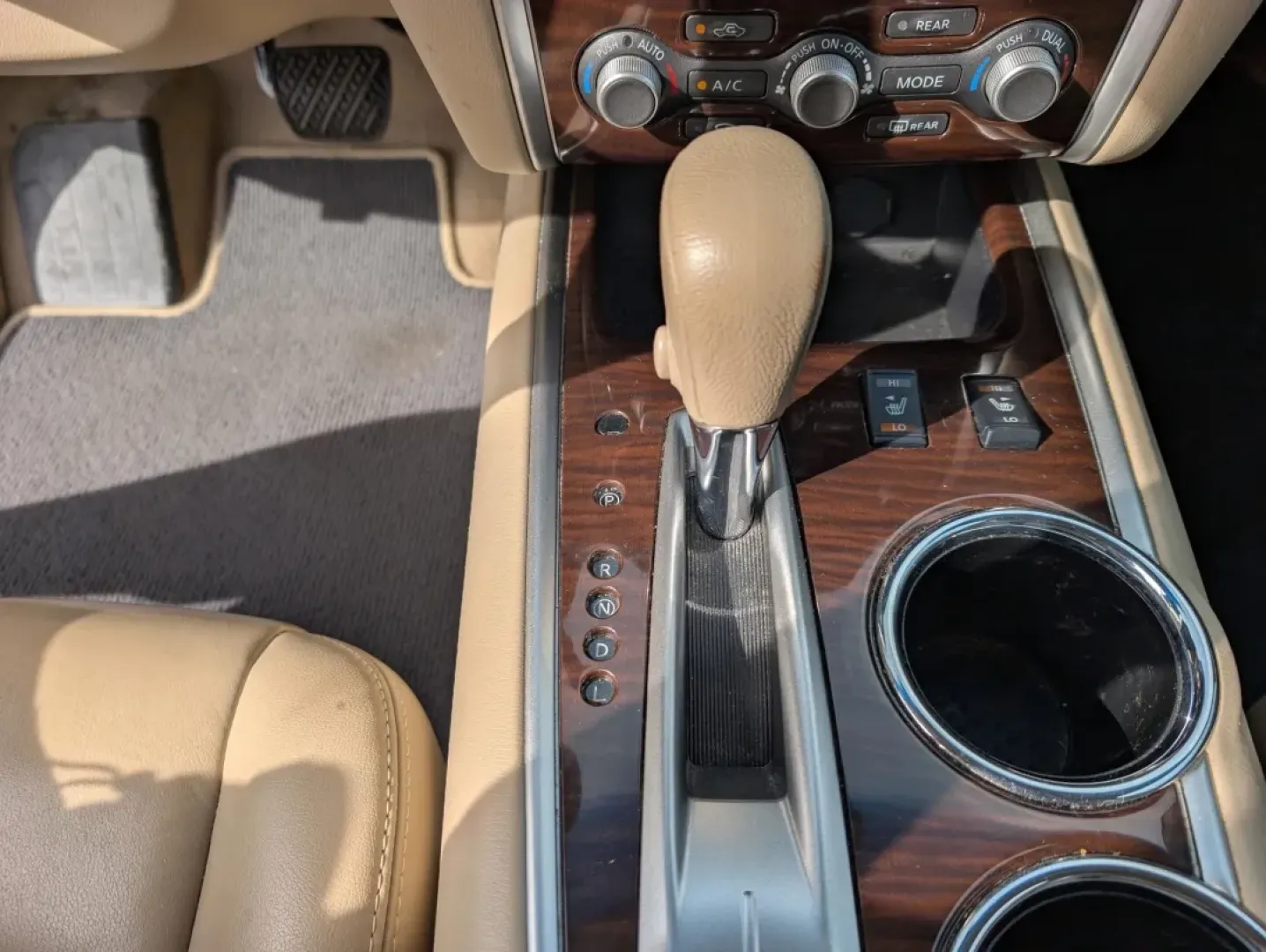 2015 /Almond Nissan Pathfinder SL (5N1AR2MN5FC) with an Other engine, located at 3959 U.S. 80 W, Phenix City, AL, 36870, (334) 297-4885, 32.469296, -85.135185 - **Drive Into Adventure with the 2015 Nissan Pathfinder SL at Gils Auto - Your Local Buy Here Pay Here Dealer!**<br /> <br /> Are you ready to elevate your family adventures or weekend getaways? The 2015 Nissan Pathfinder SL is the perfect SUV for those who value functionality, comfort, and style. Wi - Photo#15