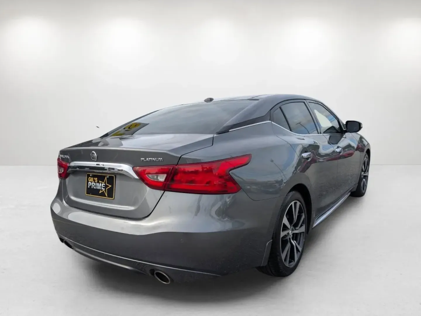 2017 /Charcoal Nissan Maxima Platinum (1N4AA6AP0HC) with an Other engine, located at 3959 U.S. 80 W, Phenix City, AL, 36870, (334) 297-4885, 32.469296, -85.135185 - Elevate your driving experience with the 2017 Nissan Maxima Platinum, the perfect sedan for those who crave luxury and performance without compromise. Whether you're a commuter looking to upgrade your daily drive or a growing family seeking comfort and safety, this stunning vehicle effortlessly blen - Photo#5