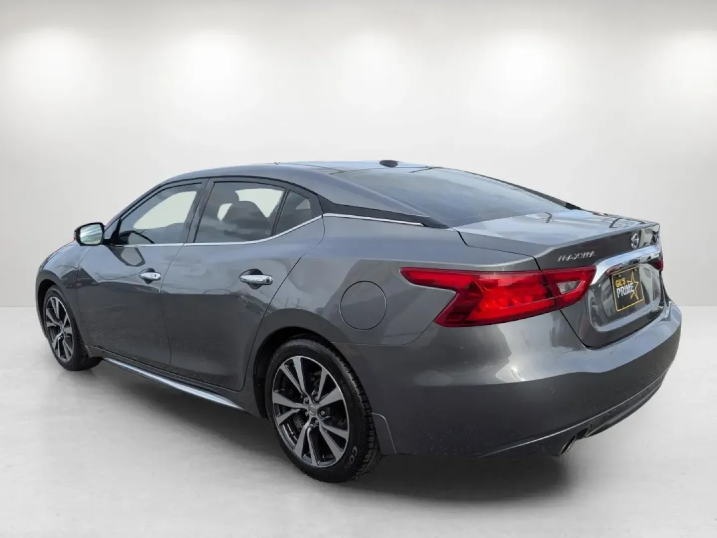 2017 /Charcoal Nissan Maxima Platinum (1N4AA6AP0HC) with an Other engine, located at 521 Old Farm Lane Rd, Prattville, AL, 36066, (334) 325-1505, 32.482460, -86.416367 - Elevate your driving experience with the 2017 Nissan Maxima Platinum, the perfect sedan for those who crave luxury and performance without compromise. Whether you're a commuter looking to upgrade your daily drive or a growing family seeking comfort and safety, this stunning vehicle effortlessly blen - Photo#6