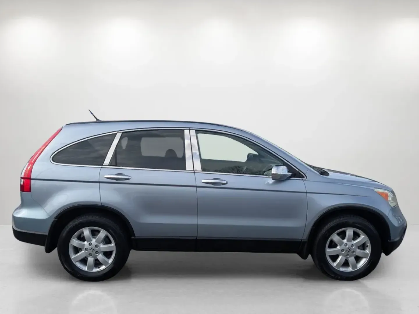 2007 Honda CR-V EX (5J6RE48567L) with an Other engine, located at 7000 Northlake Connector, Columbus, GA, 31904, (706) 987-8085, 32.524975, -84.978134 - **Unleash Your Adventurous Spirit with the 2007 Honda CR-V at Gils Auto, Phenix City, AL!**<br /> <br /> Are you ready to take on new adventures with your family or friends? Look no further than this reliable 2007 Honda CR-V EX! Designed for those who crave both comfort and capability, this SUV is p - Photo#3