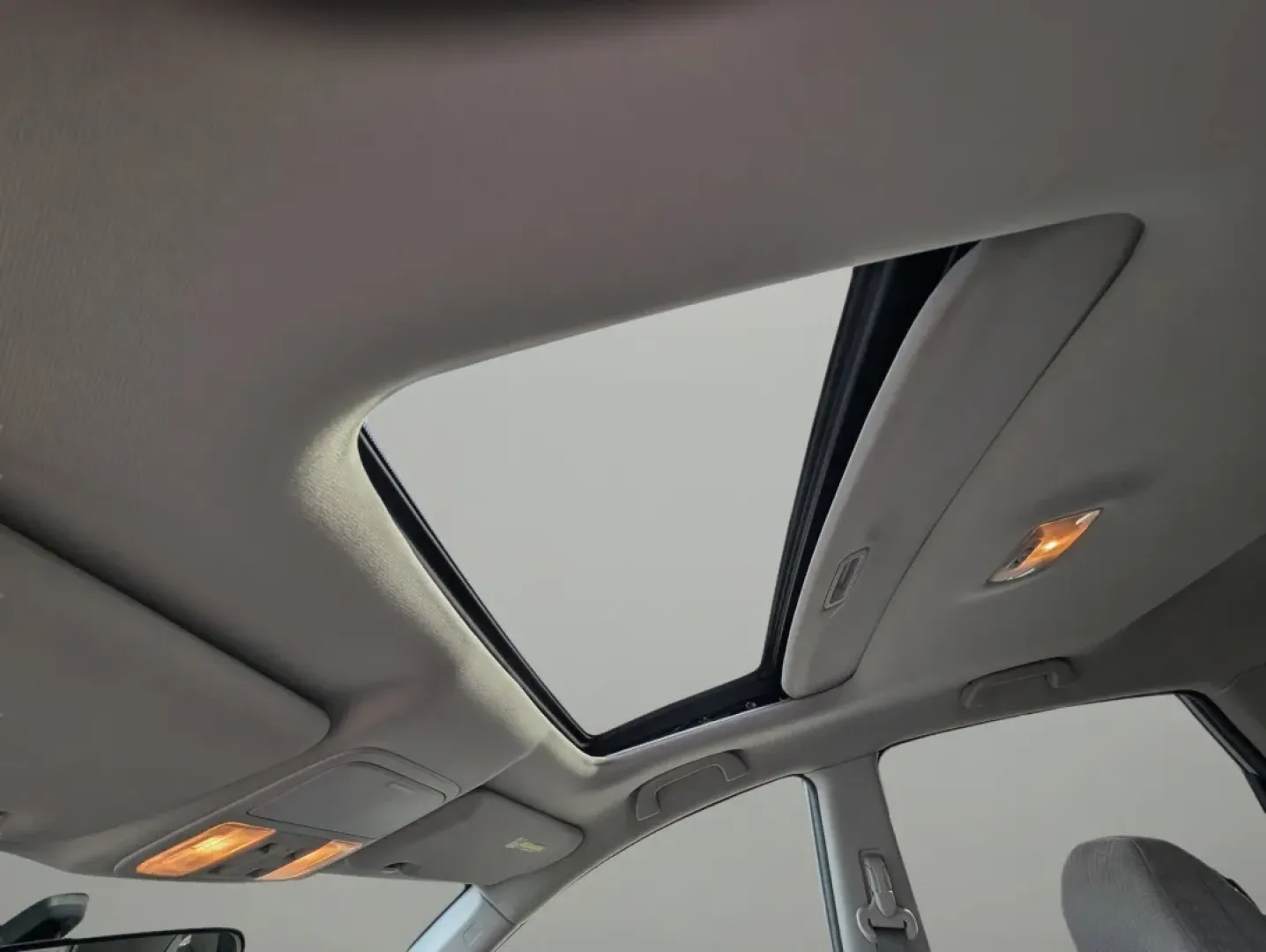 2007 Honda CR-V EX (5J6RE48567L) with an Other engine, located at 7000 Northlake Connector, Columbus, GA, 31904, (706) 987-8085, 32.524975, -84.978134 - **Unleash Your Adventurous Spirit with the 2007 Honda CR-V at Gils Auto, Phenix City, AL!**<br /> <br /> Are you ready to take on new adventures with your family or friends? Look no further than this reliable 2007 Honda CR-V EX! Designed for those who crave both comfort and capability, this SUV is p - Photo#15