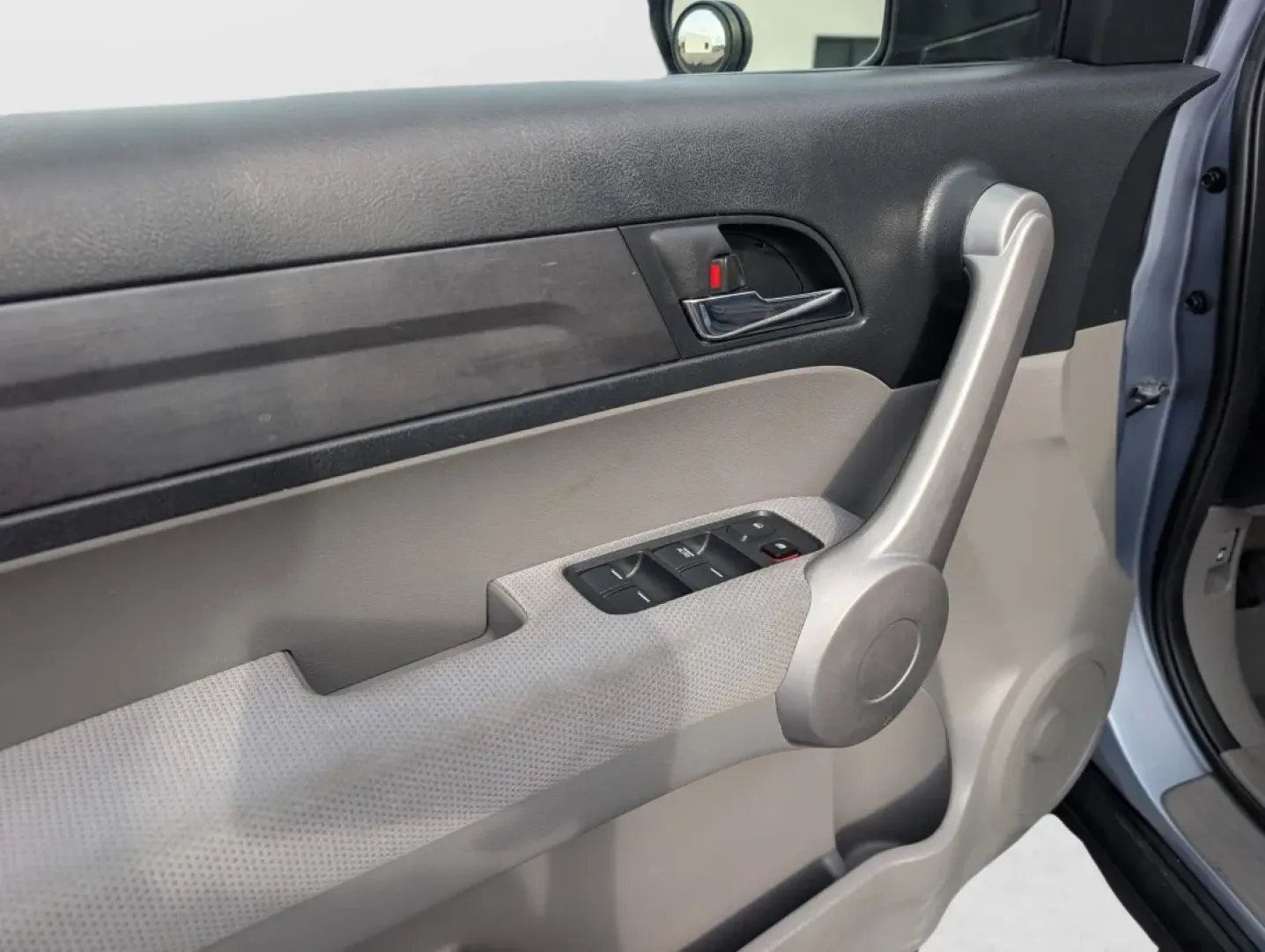 2007 Honda CR-V EX (5J6RE48567L) with an Other engine, located at 7000 Northlake Connector, Columbus, GA, 31904, (706) 987-8085, 32.524975, -84.978134 - **Unleash Your Adventurous Spirit with the 2007 Honda CR-V at Gils Auto, Phenix City, AL!**<br /> <br /> Are you ready to take on new adventures with your family or friends? Look no further than this reliable 2007 Honda CR-V EX! Designed for those who crave both comfort and capability, this SUV is p - Photo#16