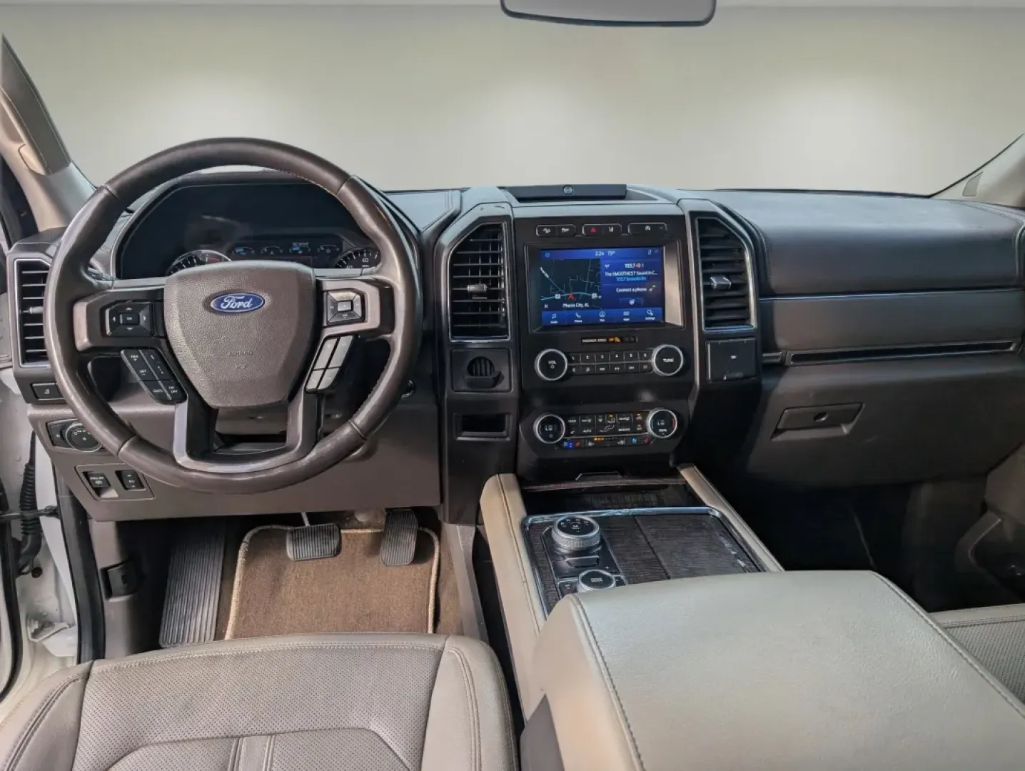 2021 Ford Expedition Max Limited (1FMJK2AT8ME) with an Other engine, located at 1430 Gateway Drive, Opelika, AL, 36801, (334) 239-0944, 32.637871, -85.409790 - ### 2021 Ford Expedition Max Limited Perfect for Family Adventures!<br /> <br /> Are you ready to elevate your family's travel experience? Look no further than the **2021 Ford Expedition Max Limited** the ultimate SUV designed for both comfort and capability. Whether you're planning a weekend geta - Photo#12