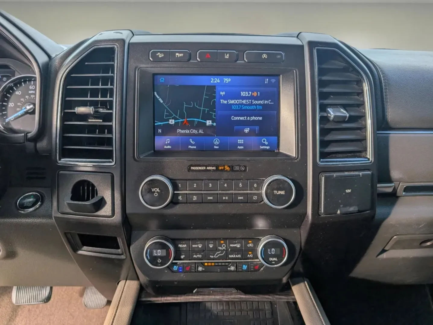 2021 Ford Expedition Max Limited (1FMJK2AT8ME) with an Other engine, located at 1430 Gateway Drive, Opelika, AL, 36801, (334) 239-0944, 32.637871, -85.409790 - ### 2021 Ford Expedition Max Limited Perfect for Family Adventures!<br /> <br /> Are you ready to elevate your family's travel experience? Look no further than the **2021 Ford Expedition Max Limited** the ultimate SUV designed for both comfort and capability. Whether you're planning a weekend geta - Photo#14