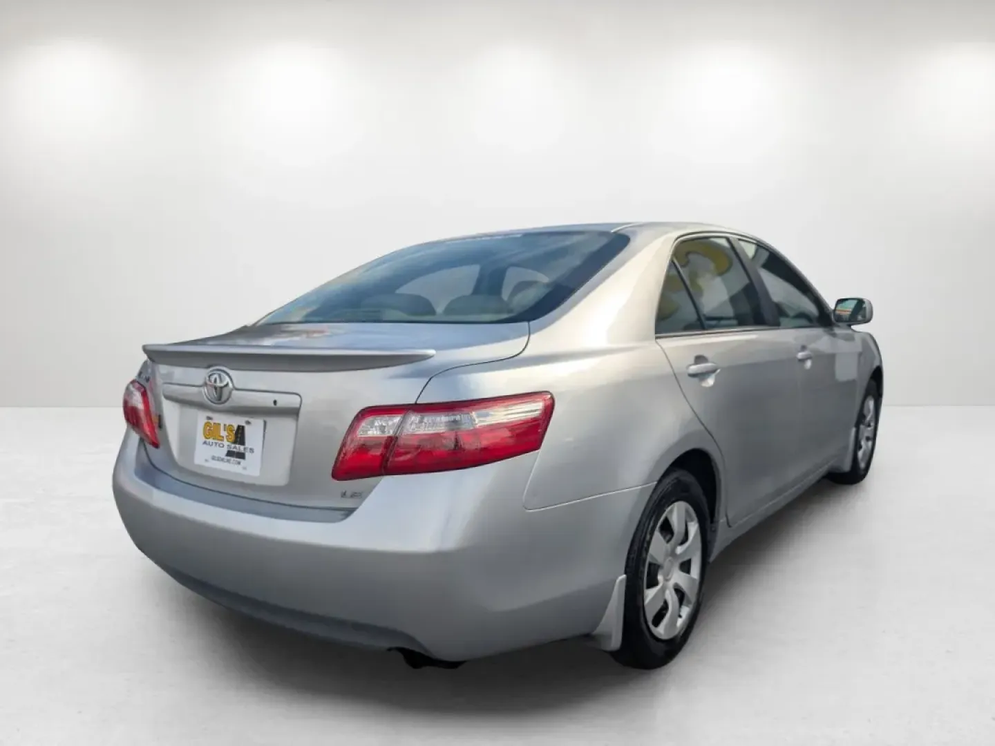 2007 Toyota Camry LE (4T1BE46K57U) with an Other engine, located at 3959 U.S. 80 W, Phenix City, AL, 36870, (334) 297-4885, 32.469296, -85.135185 - **Discover the Perfect Family Sedan: 2007 Toyota Camry LE at Gils Auto - Phenix City**<br /> <br /> Are you searching for a reliable, budget-friendly vehicle that seamlessly fits into your busy family lifestyle? Look no further! Gils Auto in Phenix City, AL, presents the 2007 Toyota Camry LE-an idea - Photo#4