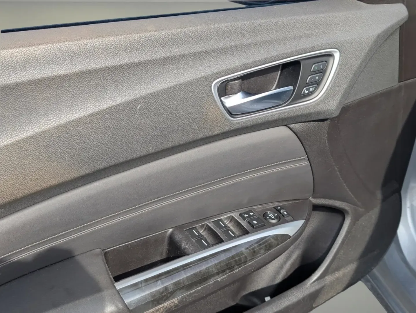 2020 Acura TLX w/Technology Pkg (19UUB1F56LA) with an Other engine, located at 5115 14th Ave., Columbus, GA, 31904, (706) 323-0345, 32.511494, -84.971046 - **Elevate Your Commute with the 2020 Acura TLX at Gils Auto in Phenix City, AL!**<br /> <br /> Are you on the lookout for a vehicle that perfectly blends luxury with functionality? Imagine every drive transformed into a delightful experience, whether you're commuting to work or heading out on a week - Photo#8