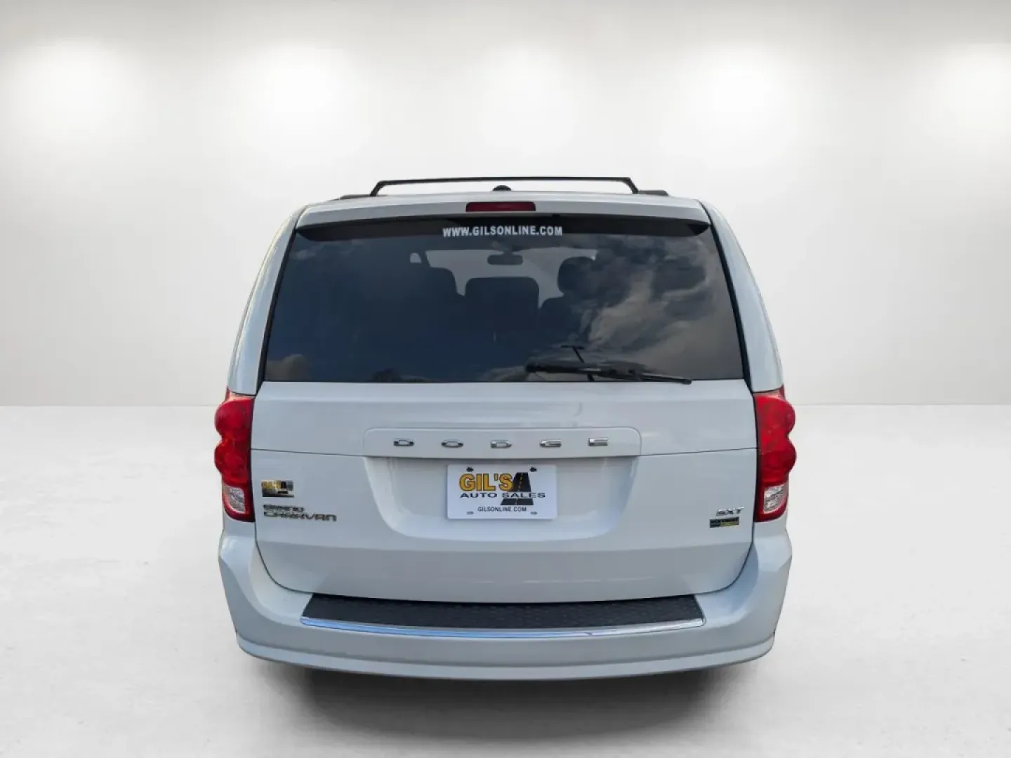 2017 /Black/Light Graystone Dodge Grand Caravan SXT (2C4RDGCG1HR) with an Other engine, located at 1430 Gateway Drive, Opelika, AL, 36801, (334) 239-0944, 32.637871, -85.409790 - ### Experience Family Adventures in the 2017 Dodge Grand Caravan SXT!<br /> <br /> Are you looking for the perfect vehicle that can comfortably accommodate your growing family or serve as your reliable daily driver? Look no further than the 2017 Dodge Grand Caravan SXT, available now at Gils Auto in - Photo#5