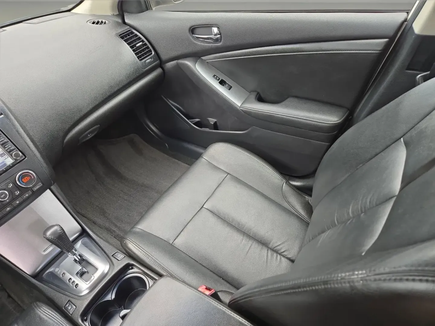 2012 /Charcoal Nissan Altima 2.5 SL (1N4AL2AP9CN) with an Other engine, located at 521 Old Farm Lane Rd, Prattville, AL, 36066, (334) 325-1505, 32.482460, -86.416367 - Discover the perfect sedan for your daily commutes and weekend getaways with this pristine 2012 Nissan Altima 2.5 SL, now available at Gils Auto in Prattville, AL. If you're looking for a reliable vehicle that combines comfort, style, and efficiency, this is the car for you. Whether you're a busy pr - Photo#14