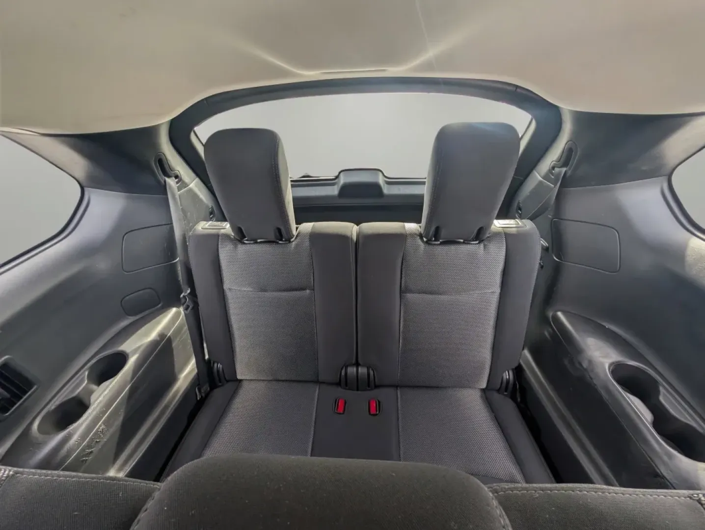 2017 /Charcoal Nissan Pathfinder S (5N1DR2MN8HC) with an Other engine, located at 3959 U.S. 80 W, Phenix City, AL, 36870, (334) 297-4885, 32.469296, -85.135185 - Experience the perfect blend of family-friendly versatility and modern technology with our 2017 Nissan Pathfinder S, available now at Gils Auto in Phenix City, AL. This stylish SUV, finished in a sleek Magnetic Black Metallic exterior, is designed for those who value comfort, space, and reliability. - Photo#11