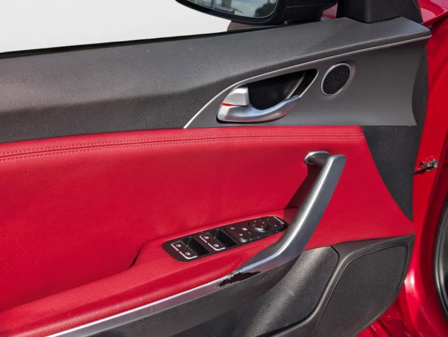 2018 /Black Kia Stinger GT (KNAE35LC7J6) with an Other engine, located at 3959 U.S. 80 W, Phenix City, AL, 36870, (334) 297-4885, 32.469296, -85.135185 - **Unleash Your Adventurous Spirit with the 2018 Kia Stinger GT at Gils Auto - Phenix City!**<br /> <br /> Are you ready to elevate your driving experience? The 2018 Kia Stinger GT, available at Gils Auto in Phenix City, AL, is not just a car; it's a lifestyle. Perfect for those who crave a blend of - Photo#8