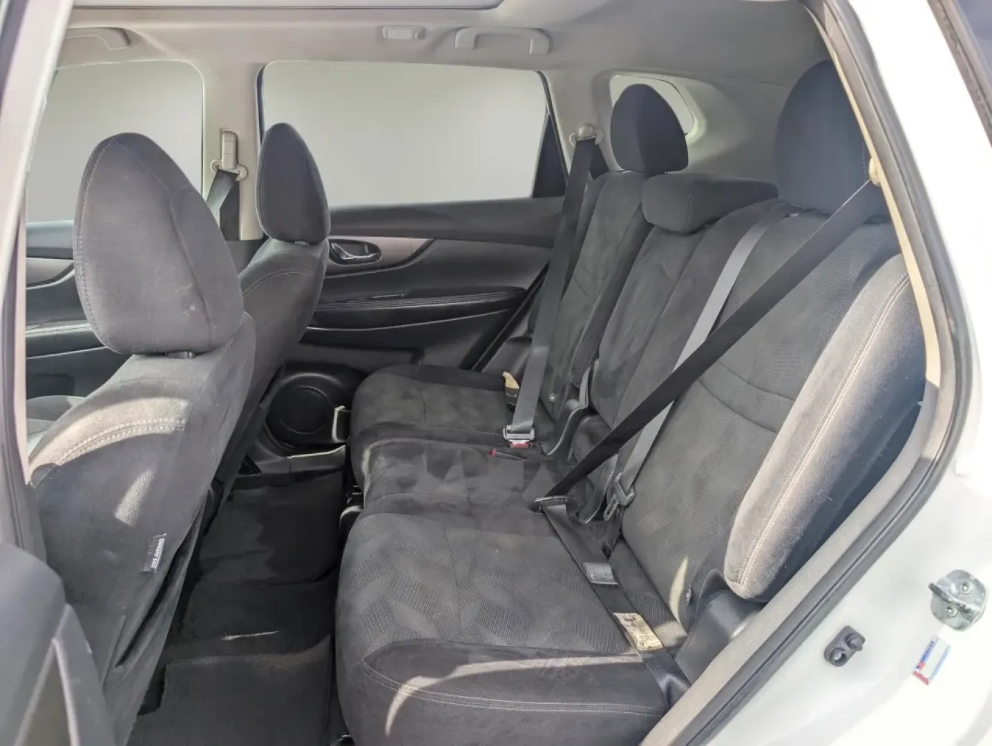 2015 /Charcoal Nissan Rogue SV (5N1AT2MT6FC) with an Other engine, located at 7000 Northlake Connector, Columbus, GA, 31904, (706) 987-8085, 32.524975, -84.978134 - **Discover Your Next Adventure with the 2015 Nissan Rogue SV at Gils Auto - Phenix City!**<br /> <br /> Are you ready to elevate your driving experience? The 2015 Nissan Rogue SV is not just a vehicle; it's your partner for adventure. Whether you're a growing family in need of a spacious SUV or a da - Photo#10