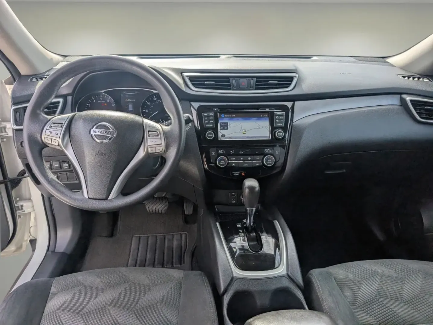 2015 /Charcoal Nissan Rogue SV (5N1AT2MT6FC) with an Other engine, located at 7000 Northlake Connector, Columbus, GA, 31904, (706) 987-8085, 32.524975, -84.978134 - **Discover Your Next Adventure with the 2015 Nissan Rogue SV at Gils Auto - Phenix City!**<br /> <br /> Are you ready to elevate your driving experience? The 2015 Nissan Rogue SV is not just a vehicle; it's your partner for adventure. Whether you're a growing family in need of a spacious SUV or a da - Photo#11