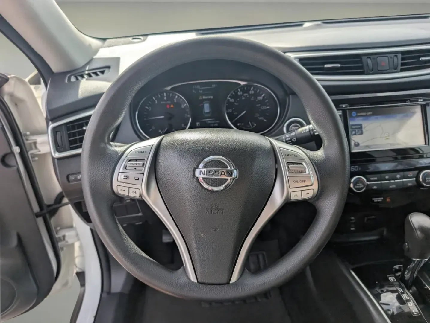 2015 /Charcoal Nissan Rogue SV (5N1AT2MT6FC) with an Other engine, located at 7000 Northlake Connector, Columbus, GA, 31904, (706) 987-8085, 32.524975, -84.978134 - **Discover Your Next Adventure with the 2015 Nissan Rogue SV at Gils Auto - Phenix City!**<br /> <br /> Are you ready to elevate your driving experience? The 2015 Nissan Rogue SV is not just a vehicle; it's your partner for adventure. Whether you're a growing family in need of a spacious SUV or a da - Photo#15