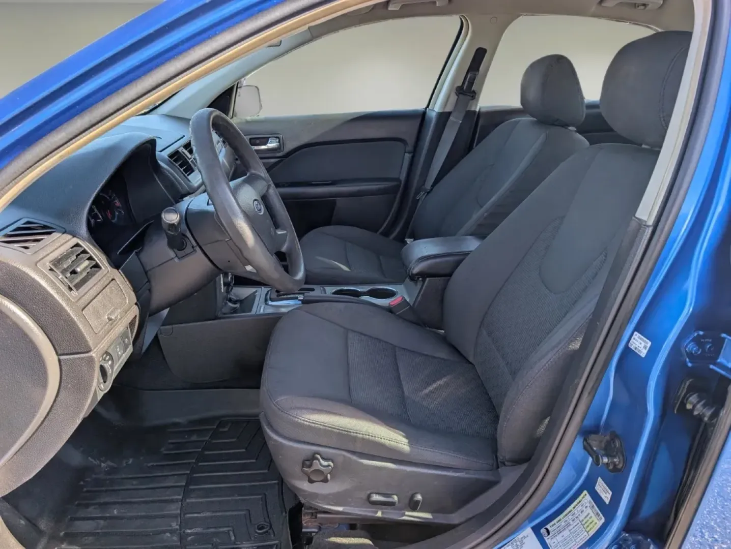 2012 Ford Fusion SE (3FAHP0HA4CR) with an Other engine, located at 5115 14th Ave., Columbus, GA, 31904, (706) 323-0345, 32.511494, -84.971046 - **Discover Your Perfect Ride at Gils Auto - Phenix City: 2012 Ford Fusion SE**<br /> <br /> Are you in search of a reliable vehicle that fits seamlessly into your busy lifestyle? Look no further than this 2012 Ford Fusion SE, available at Gils Auto, your trusted Buy Here Pay Here dealership located - Photo#9