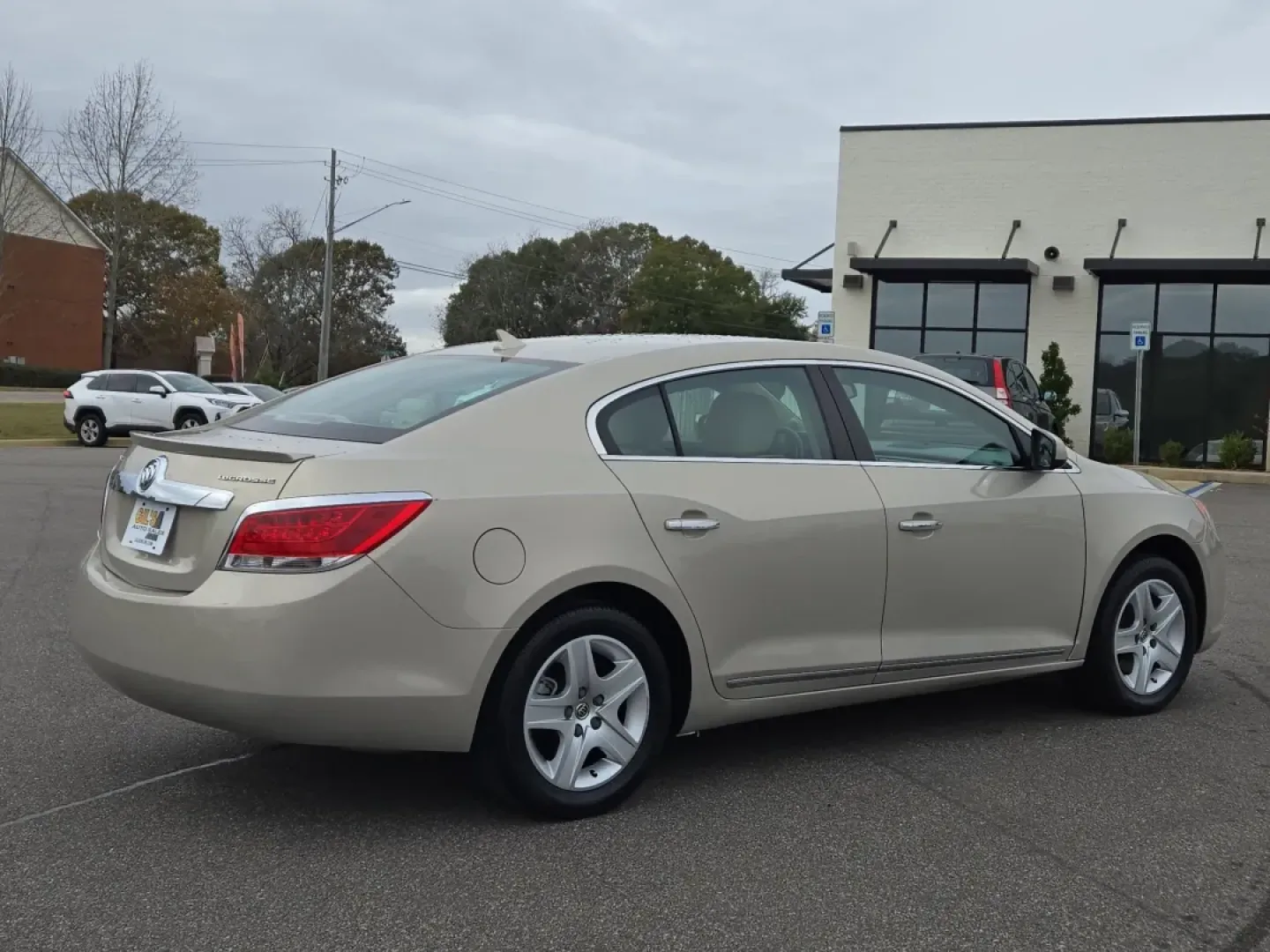 2011 /Cocoa/Light Cashmere Buick LaCrosse CX (1G4GA5EC5BF) with an Other engine, located at 521 Old Farm Lane Rd, Prattville, AL, 36066, (334) 325-1505, 32.482460, -86.416367 - **Elevate Your Daily Commute with the 2011 Buick LaCrosse CX at Gils Auto - Prattville!**<br /> <br /> If you're on the hunt for a stylish and reliable sedan that effortlessly combines comfort, technology, and fuel efficiency, then look no further than the 2011 Buick LaCrosse CX, available now at Gi - Photo#5