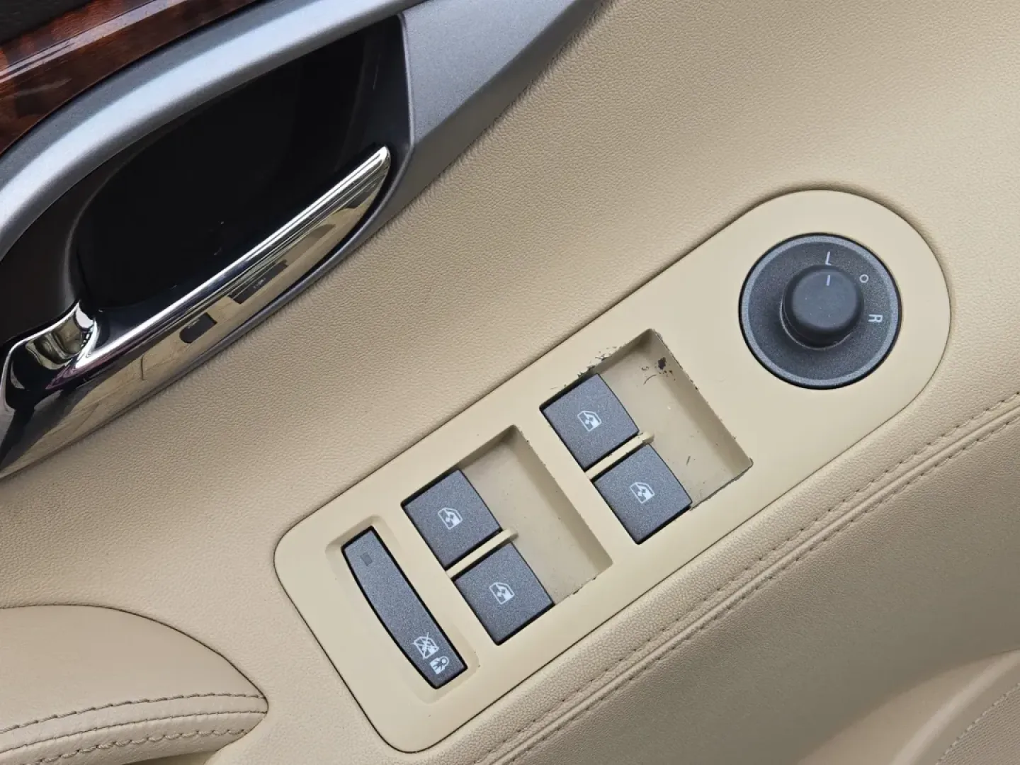 2011 /Cocoa/Light Cashmere Buick LaCrosse CX (1G4GA5EC5BF) with an Other engine, located at 521 Old Farm Lane Rd, Prattville, AL, 36066, (334) 325-1505, 32.482460, -86.416367 - **Elevate Your Daily Commute with the 2011 Buick LaCrosse CX at Gils Auto - Prattville!**<br /> <br /> If you're on the hunt for a stylish and reliable sedan that effortlessly combines comfort, technology, and fuel efficiency, then look no further than the 2011 Buick LaCrosse CX, available now at Gi - Photo#10