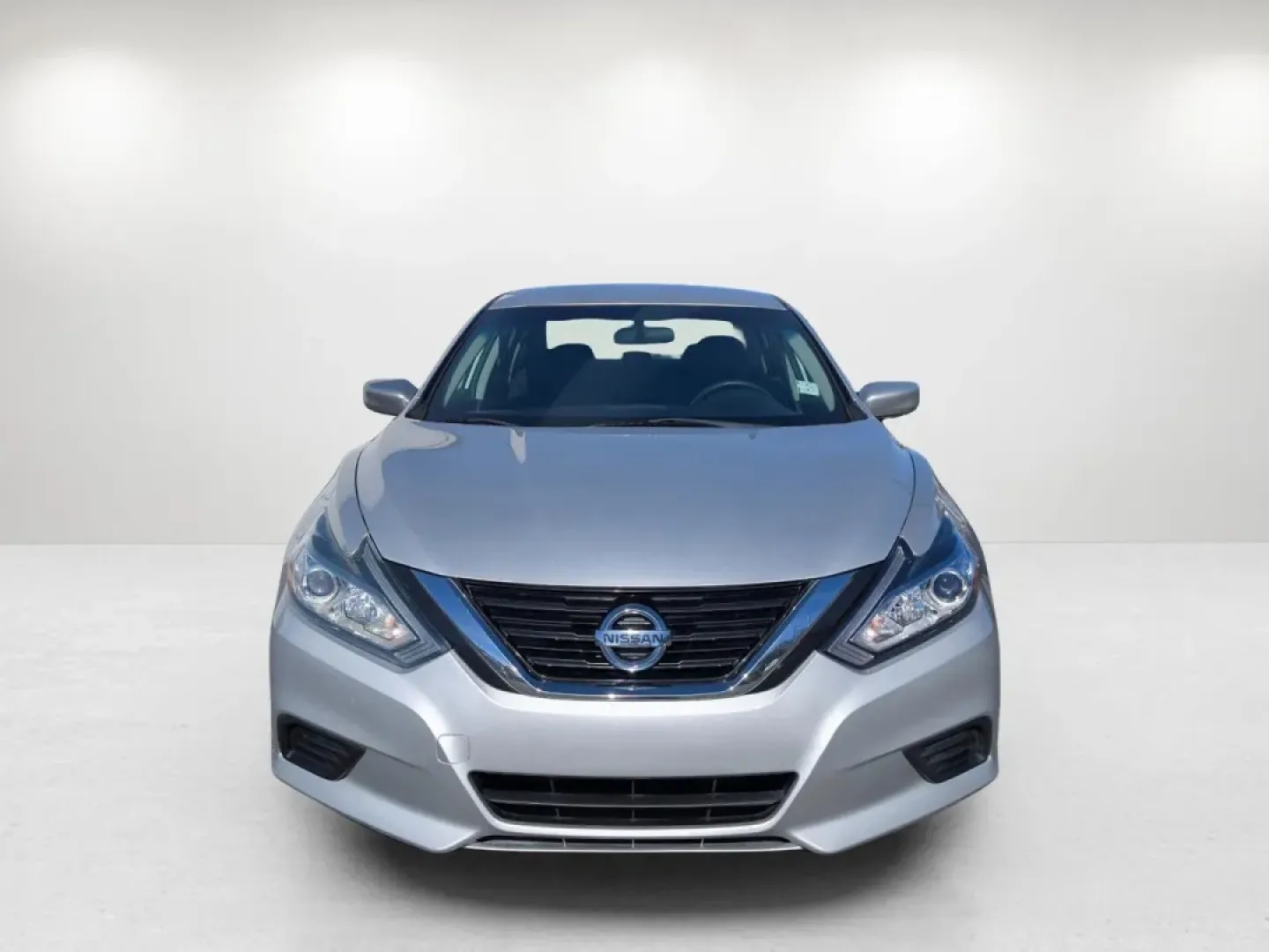 2018 /Charcoal Nissan Altima 2.5 S (1N4AL3AP6JC) with an Other engine, located at 3959 U.S. 80 W, Phenix City, AL, 36870, (334) 297-4885, 32.469296, -85.135185 - Discover the perfect blend of style, comfort, and reliability with the 2018 Nissan Altima 2.5 S, now available at Gils Auto in Phenix City, AL. This sedan is not just a vehicle; it's an extension of your lifestyle, tailored for individuals who value efficiency and safety without compromising on feat - Photo#1