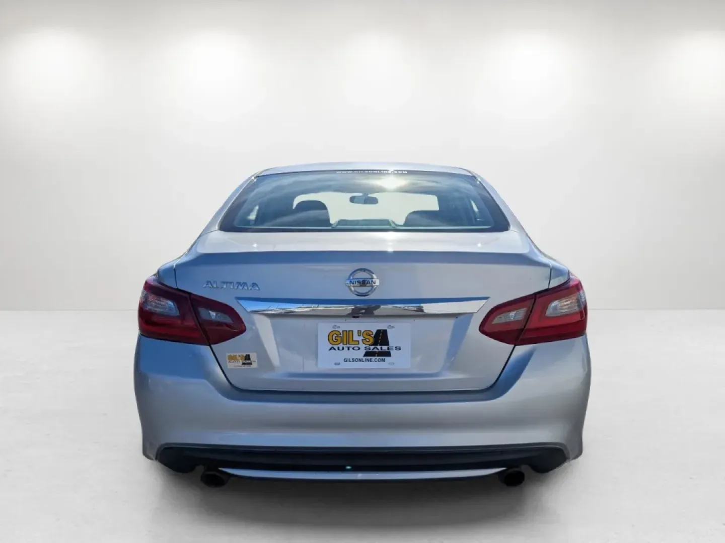 2018 /Charcoal Nissan Altima 2.5 S (1N4AL3AP6JC) with an Other engine, located at 3959 U.S. 80 W, Phenix City, AL, 36870, (334) 297-4885, 32.469296, -85.135185 - Discover the perfect blend of style, comfort, and reliability with the 2018 Nissan Altima 2.5 S, now available at Gils Auto in Phenix City, AL. This sedan is not just a vehicle; it's an extension of your lifestyle, tailored for individuals who value efficiency and safety without compromising on feat - Photo#5