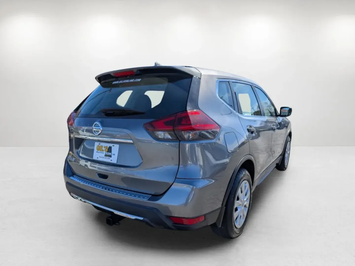 2019 /Charcoal Nissan Rogue S (5N1AT2MT6KC) with an Other engine, located at 3959 U.S. 80 W, Phenix City, AL, 36870, (334) 297-4885, 32.469296, -85.135185 - **Discover Your Next Adventure with the 2019 Nissan Rogue at Gils Auto in Phenix City, AL!**<br /> <br /> Are you ready to elevate your lifestyle with a versatile and reliable SUV? The 2019 Nissan Rogue is your perfect partner for everything from daily commutes to weekend getaways. With its spacious - Photo#4