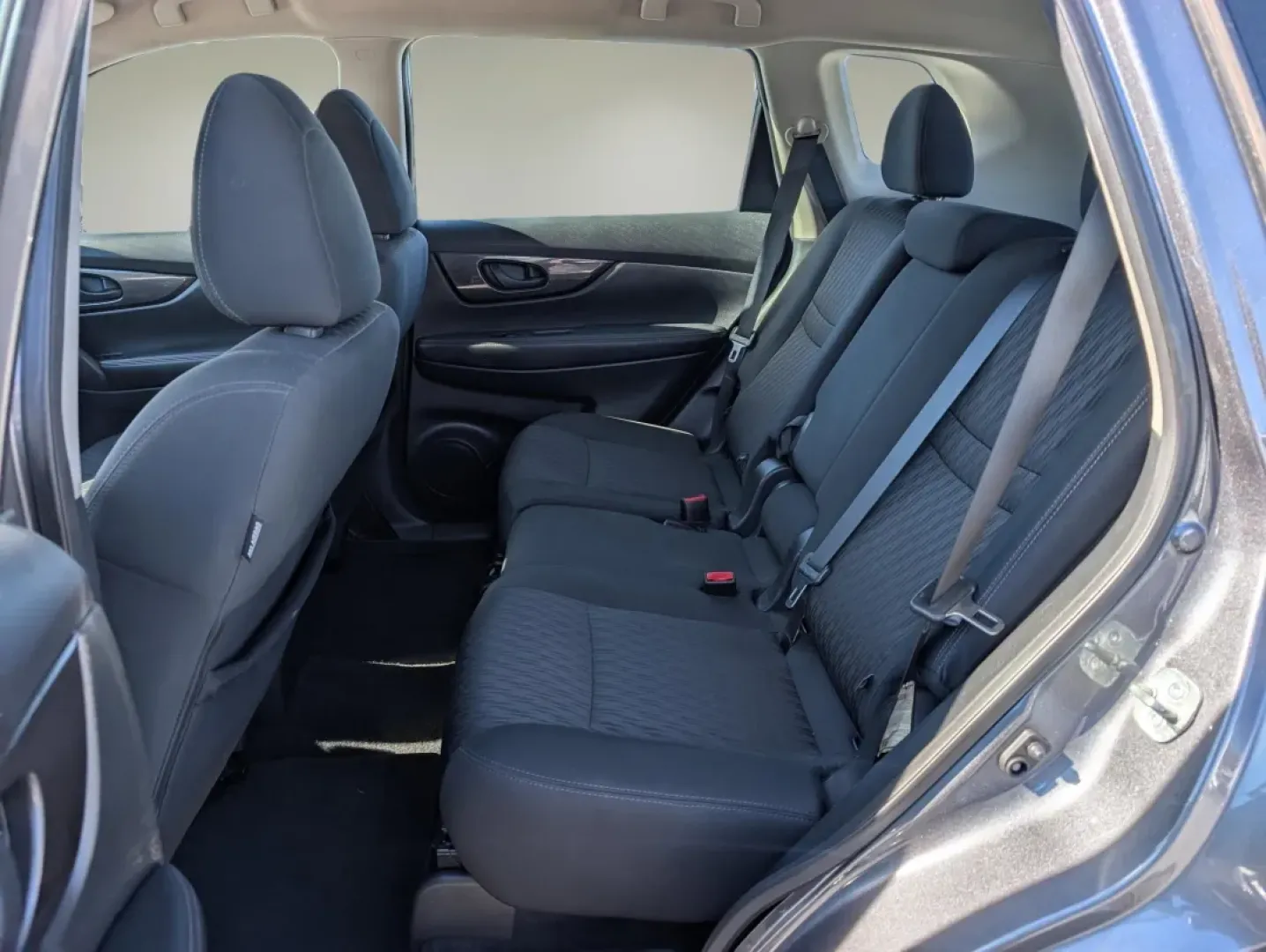 2019 /Charcoal Nissan Rogue S (5N1AT2MT6KC) with an Other engine, located at 3959 U.S. 80 W, Phenix City, AL, 36870, (334) 297-4885, 32.469296, -85.135185 - **Discover Your Next Adventure with the 2019 Nissan Rogue at Gils Auto in Phenix City, AL!**<br /> <br /> Are you ready to elevate your lifestyle with a versatile and reliable SUV? The 2019 Nissan Rogue is your perfect partner for everything from daily commutes to weekend getaways. With its spacious - Photo#10