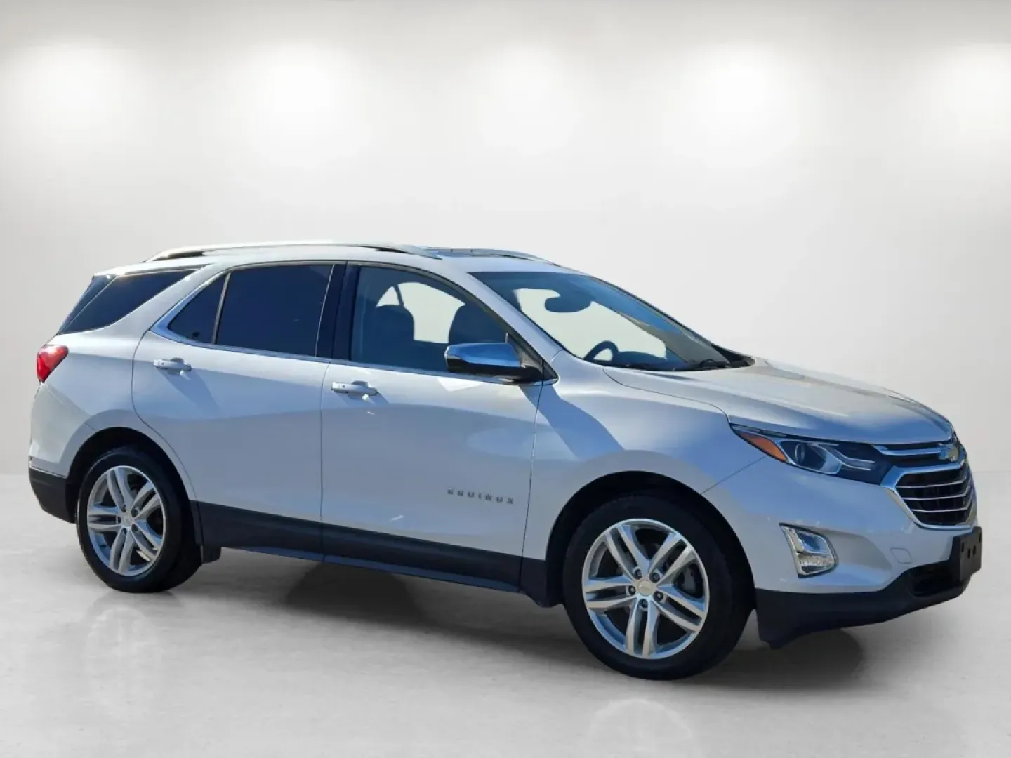 2019 /Jet Black Chevrolet Equinox Premier (2GNAXYEX9K6) with an Other engine, located at 804 22nd Ave, Phenix City, AL, 36870, (334) 297-1860, 32.484749, -85.024475 - **Adventure Awaits with the 2019 Chevrolet Equinox at Gils Auto - Prattville!** <br /> <br /> Are you ready to elevate your family outings and weekend adventures? The 2019 Chevrolet Equinox Premier is not just another SUV; it's your ticket to unforgettable journeys. With spacious interiors, advanced - Photo#3