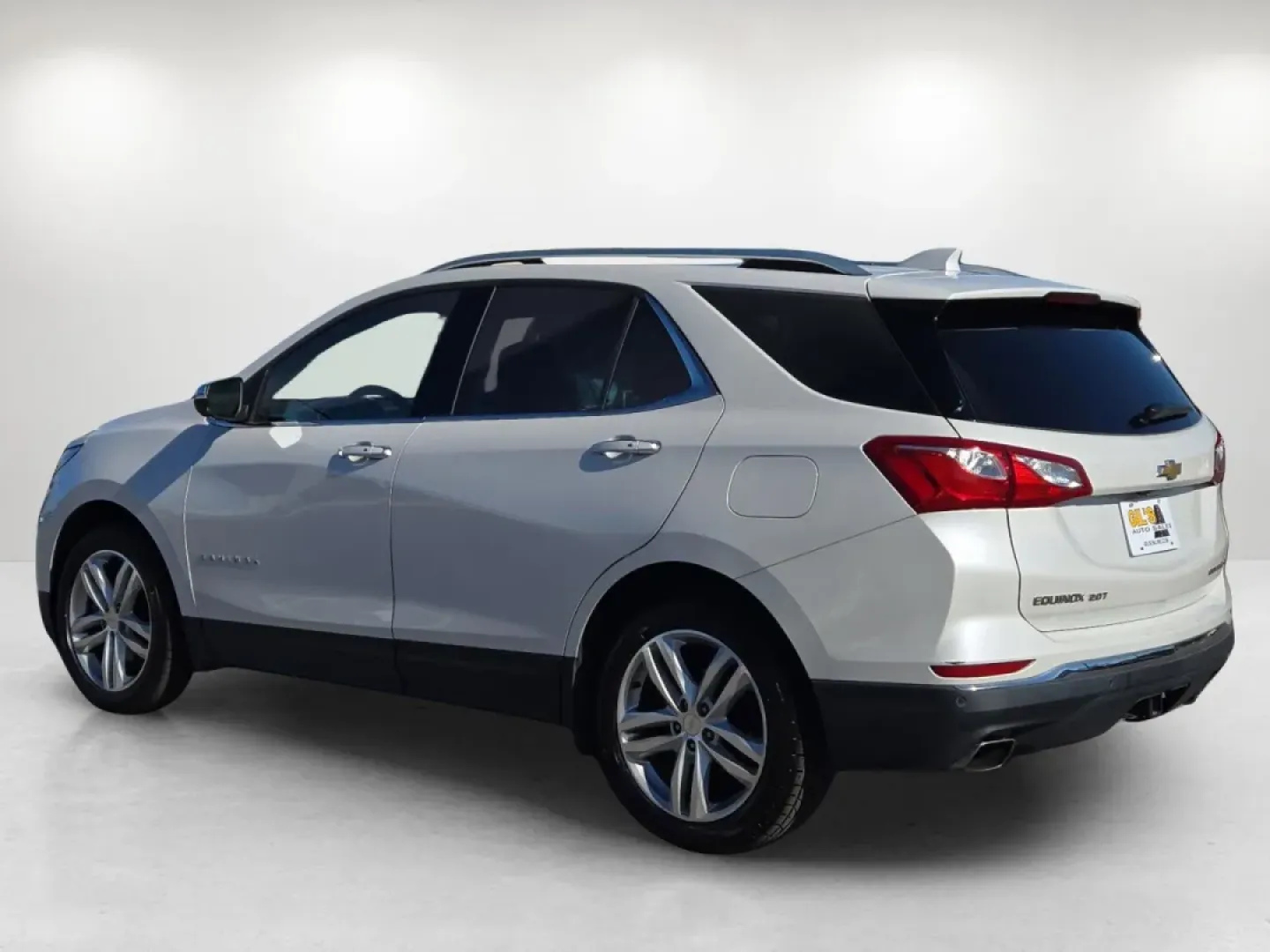 2019 /Jet Black Chevrolet Equinox Premier (2GNAXYEX9K6) with an Other engine, located at 804 22nd Ave, Phenix City, AL, 36870, (334) 297-1860, 32.484749, -85.024475 - **Adventure Awaits with the 2019 Chevrolet Equinox at Gils Auto - Prattville!** <br /> <br /> Are you ready to elevate your family outings and weekend adventures? The 2019 Chevrolet Equinox Premier is not just another SUV; it's your ticket to unforgettable journeys. With spacious interiors, advanced - Photo#7