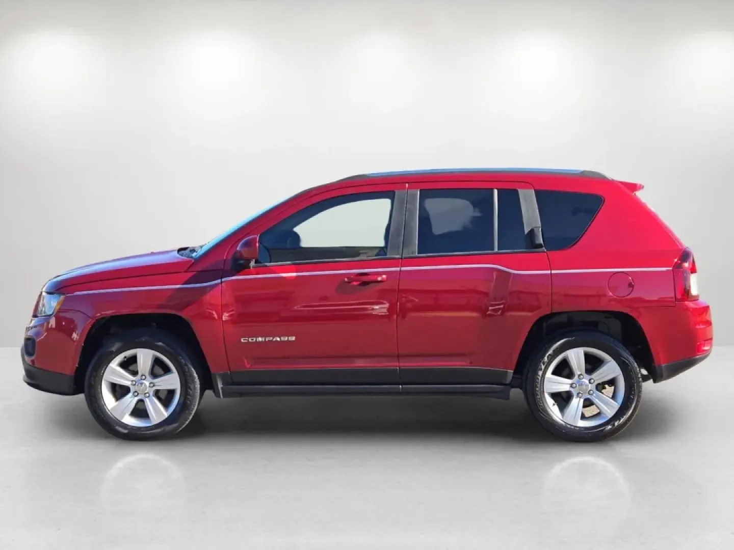 2014 /Dark Slate Gray Jeep Compass Latitude (1C4NJDEBXED) with an Other engine, located at 1430 Gateway Drive, Opelika, AL, 36801, (334) 239-0944, 32.637871, -85.409790 - **Adventure Awaits: 2014 Jeep Compass Latitude - Your Ideal SUV for All Occasions!** <br /> <br /> Get ready to elevate your driving experience with this stunning 2014 Jeep Compass Latitude! Perfect for weekend adventures, family outings, or your daily commute, this versatile SUV offers the ideal bl - Photo#8