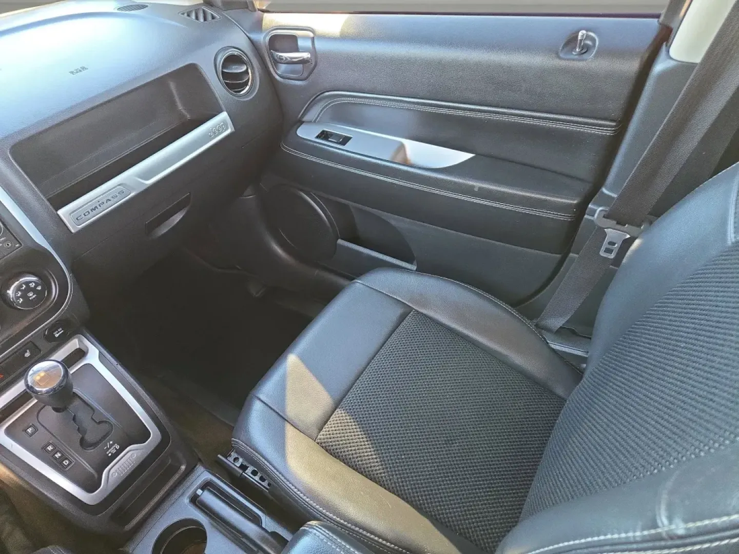 2014 /Dark Slate Gray Jeep Compass Latitude (1C4NJDEBXED) with an Other engine, located at 1430 Gateway Drive, Opelika, AL, 36801, (334) 239-0944, 32.637871, -85.409790 - **Adventure Awaits: 2014 Jeep Compass Latitude - Your Ideal SUV for All Occasions!** <br /> <br /> Get ready to elevate your driving experience with this stunning 2014 Jeep Compass Latitude! Perfect for weekend adventures, family outings, or your daily commute, this versatile SUV offers the ideal bl - Photo#14