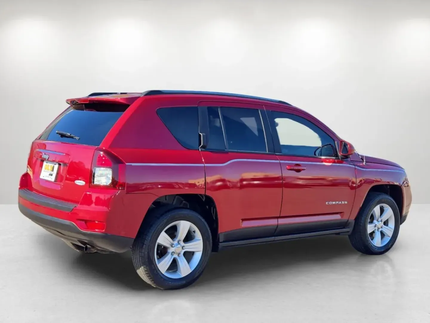 2014 /Dark Slate Gray Jeep Compass Latitude (1C4NJDEBXED) with an Other engine, located at 521 Old Farm Lane Rd, Prattville, AL, 36066, (334) 325-1505, 32.482460, -86.416367 - **Adventure Awaits: 2014 Jeep Compass Latitude - Your Ideal SUV for All Occasions!** <br /> <br /> Get ready to elevate your driving experience with this stunning 2014 Jeep Compass Latitude! Perfect for weekend adventures, family outings, or your daily commute, this versatile SUV offers the ideal bl - Photo#6