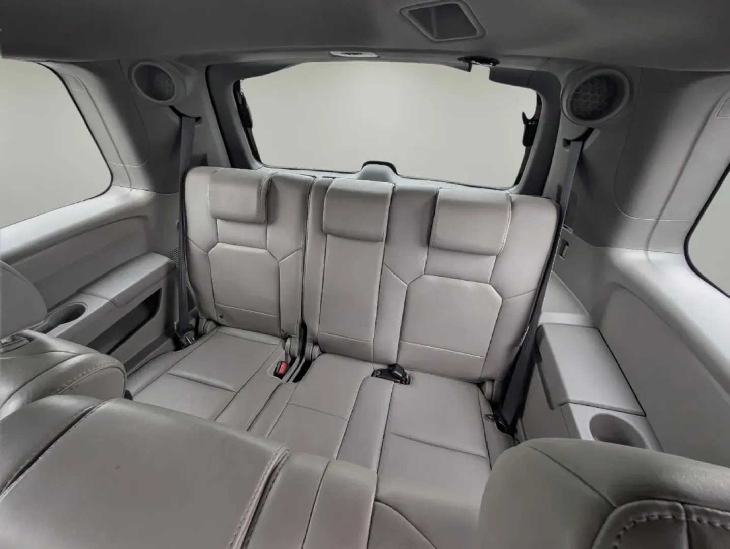 2011 Honda Pilot EX-L (5FNYF3H68BB) with an Other engine, located at 521 Old Farm Lane Rd, Prattville, AL, 36066, (334) 325-1505, 32.482460, -86.416367 - **Explore Life's Adventures with the 2011 Honda Pilot EX-L at Gils Auto!**<br /> <br /> Are you ready to take your family outings, weekend adventures, or daily commutes to the next level? Look no further than the 2011 Honda Pilot EX-L, a versatile SUV designed to provide comfort, space, and capabili - Photo#11