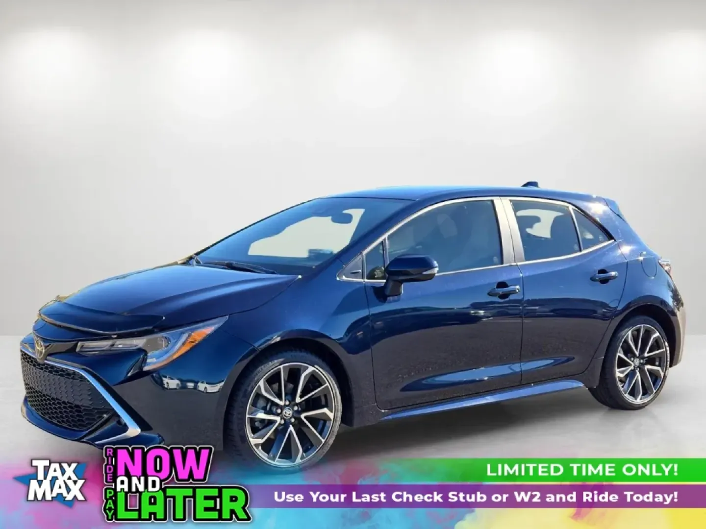 2022 Toyota Corolla Hatchback XSE's photo