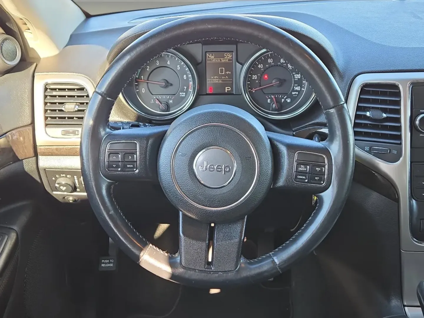 2013 /Black Jeep Grand Cherokee Laredo (1C4RJEAGXDC) with an Other engine, located at 521 Old Farm Lane Rd, Prattville, AL, 36066, (334) 325-1505, 32.482460, -86.416367 - Get ready to take your adventures to the next level with this stunning 2013 Jeep Grand Cherokee Laredo, perfect for families on the go or individuals seeking a reliable companion for weekend getaways. Its robust design, spacious interior, and advanced features make it an ideal choice for those who a - Photo#16