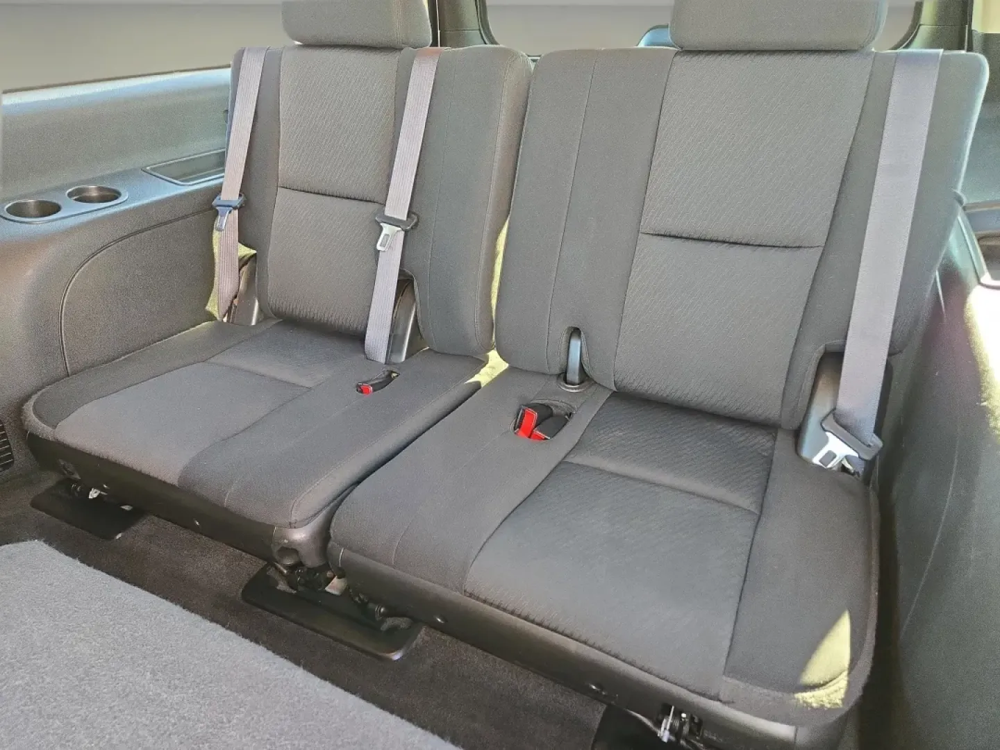 2011 /Ebony Chevrolet Suburban LS (1GNSKHE38BR) with an Other engine, located at 521 Old Farm Lane Rd, Prattville, AL, 36066, (334) 325-1505, 32.482460, -86.416367 - Are you ready for your next adventure? The 2011 Chevrolet Suburban LS is the ultimate vehicle for families on the go, weekend warriors, and anyone who values space, comfort, and capability. With its robust 4WD drivetrain, this SUV is perfect for those living in Prattville, AL, who love to explore th - Photo#14