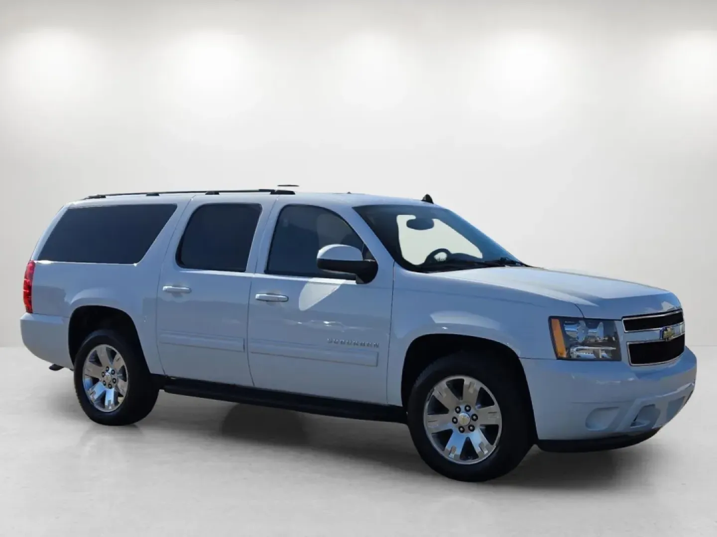 2011 /Ebony Chevrolet Suburban LS (1GNSKHE38BR) with an Other engine, located at 521 Old Farm Lane Rd, Prattville, AL, 36066, (334) 325-1505, 32.482460, -86.416367 - Are you ready for your next adventure? The 2011 Chevrolet Suburban LS is the ultimate vehicle for families on the go, weekend warriors, and anyone who values space, comfort, and capability. With its robust 4WD drivetrain, this SUV is perfect for those living in Prattville, AL, who love to explore th - Photo#4