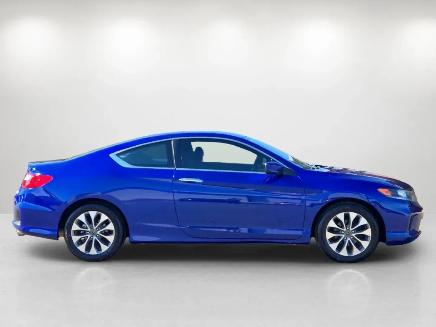 2014 Honda Accord Coupe LX-S (1HGCT1B37EA) with an Other engine, located at 521 Old Farm Lane Rd, Prattville, AL, 36066, (334) 325-1505, 32.482460, -86.416367 - ### Embrace the Open Road with the 2014 Honda Accord Coupe at Gils Auto - Prattville!<br /> <br /> Imagine cruising down the scenic streets of Prattville, AL, with the wind in your hair and a smile on your face. This 2014 Honda Accord Coupe is not just a car; it's a lifestyle choice perfect for thos - Photo#5