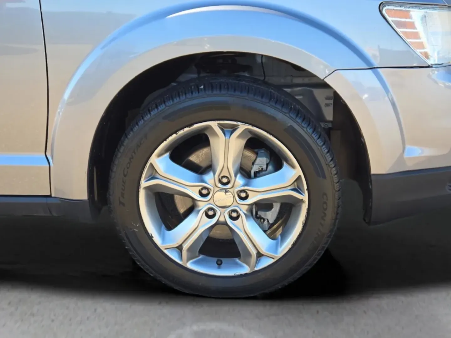 2017 /Black Dodge Journey Crossroad (3C4PDCGB3HT) with an Other engine, located at 3959 U.S. 80 W, Phenix City, AL, 36870, (334) 297-4885, 32.469296, -85.135185 - **Adventure Awaits with the 2017 Dodge Journey Crossroad - Perfect for Your Family!**<br /> <br /> If you're looking for a versatile SUV that combines comfort, style, and reliability, the 2017 Dodge Journey Crossroad is an excellent choice. Ideal for growing families, weekend adventures, or daily co - Photo#2