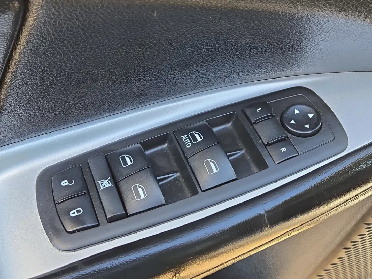 2017 /Black Dodge Journey Crossroad (3C4PDCGB3HT) with an Other engine, located at 3959 U.S. 80 W, Phenix City, AL, 36870, (334) 297-4885, 32.469296, -85.135185 - **Adventure Awaits with the 2017 Dodge Journey Crossroad - Perfect for Your Family!**<br /> <br /> If you're looking for a versatile SUV that combines comfort, style, and reliability, the 2017 Dodge Journey Crossroad is an excellent choice. Ideal for growing families, weekend adventures, or daily co - Photo#10