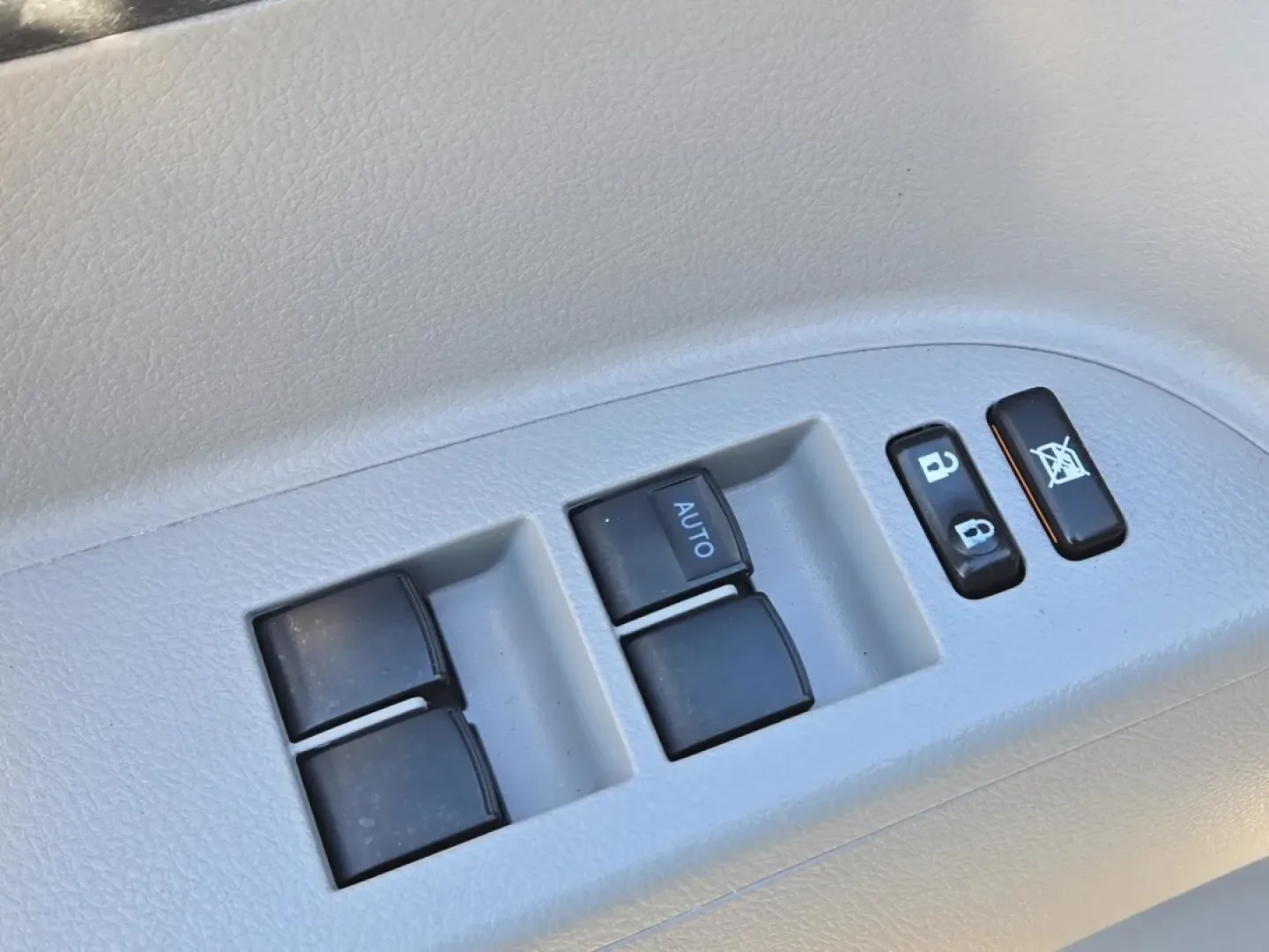 2009 Toyota Highlander Sport (JTEES43A792) with an Other engine, located at 521 Old Farm Lane Rd, Prattville, AL, 36066, (334) 325-1505, 32.482460, -86.416367 - **Unleash Your Adventurous Spirit with This 2009 Toyota Highlander Sport at Gils Auto - Prattville**<br /> <br /> If you're looking for an SUV that seamlessly blends versatility with comfort, your search ends here! The 2009 Toyota Highlander Sport is your ideal companion for weekend getaways, daily - Photo#11