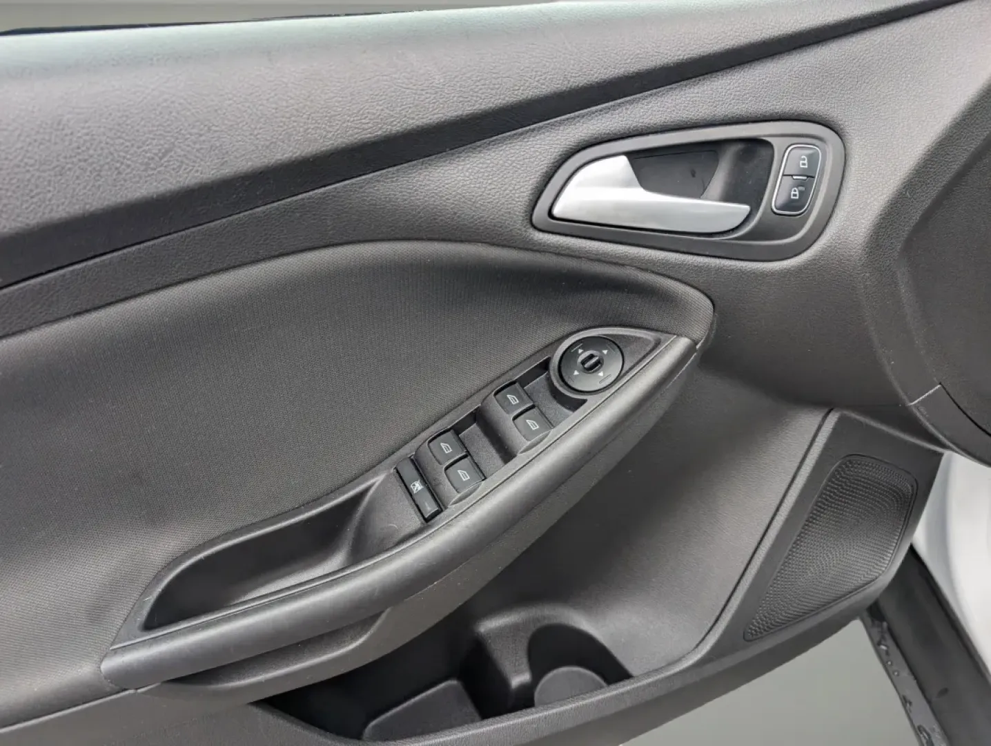 2017 Ford Focus SE (1FADP3FE3HL) with an Other engine, located at 3959 U.S. 80 W, Phenix City, AL, 36870, (334) 297-4885, 32.469296, -85.135185 - ### Discover the 2017 Ford Focus SE: Your Ideal Commuter Vehicle at Gils Auto in Phenix City, AL<br /> <br /> If you're searching for a reliable, fuel-efficient sedan that's perfect for daily commutes and weekend getaways, look no further than the 2017 Ford Focus SE! This stylish and practical vehic - Photo#9