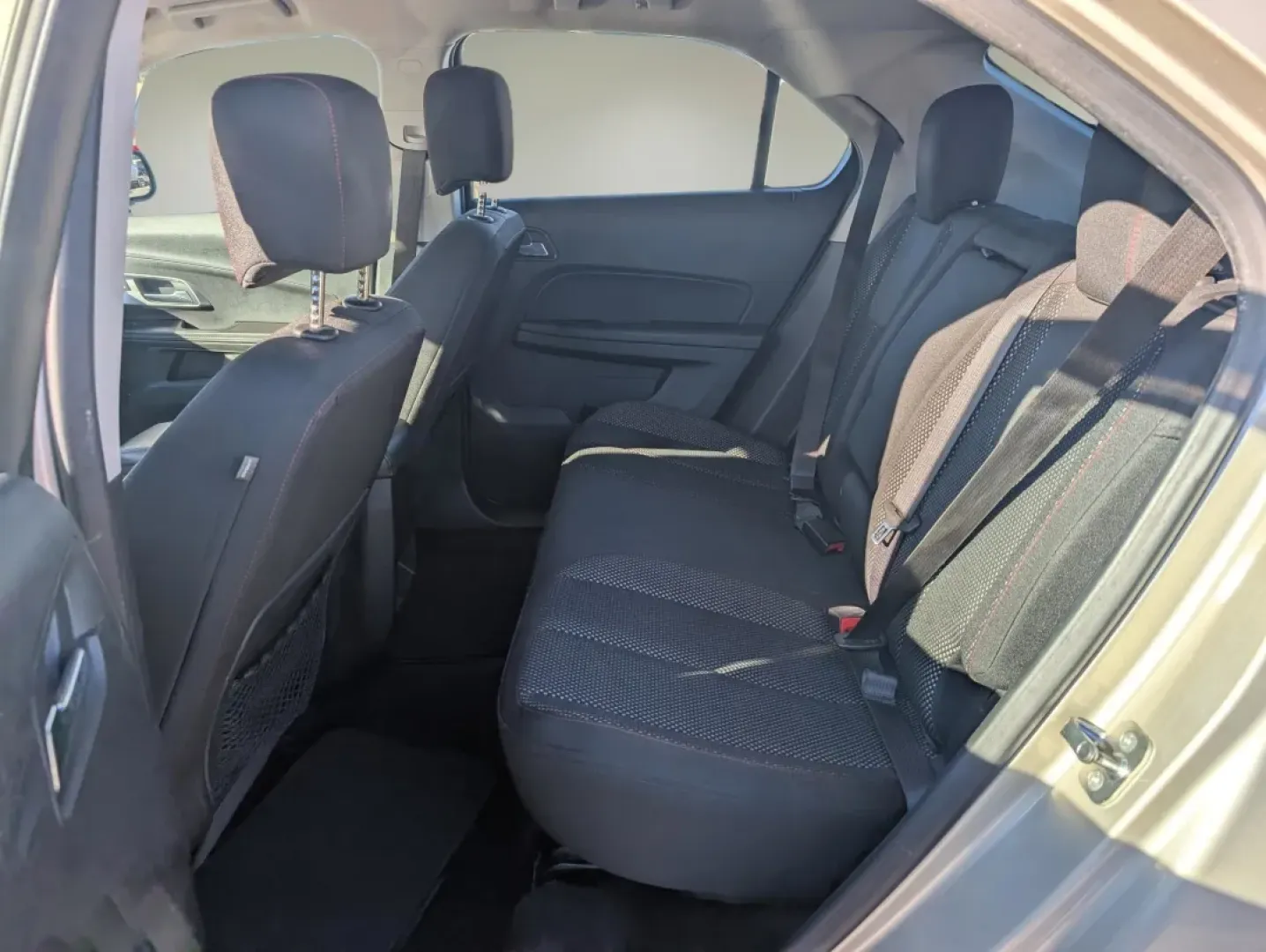 2016 /Jet Black Chevrolet Equinox LS (2GNALBEK7G1) with an Other engine, located at 5115 14th Ave., Columbus, GA, 31904, (706) 323-0345, 32.511494, -84.971046 - **Discover Adventure and Comfort with the 2016 Chevrolet Equinox LS Perfect for Your Family!**<br /> <br /> Are you ready to elevate your family adventures? The 2016 Chevrolet Equinox LS is the ultimate sport utility vehicle designed for families and everyday commuters alike. With its spacious inte - Photo#10