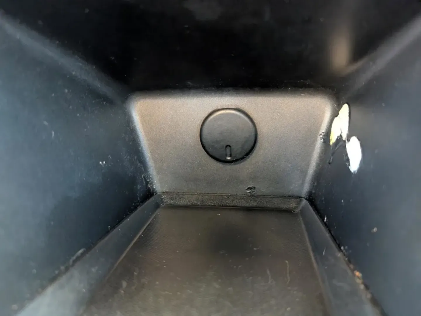 2016 /Jet Black Chevrolet Equinox LS (2GNALBEK7G1) with an Other engine, located at 5115 14th Ave., Columbus, GA, 31904, (706) 323-0345, 32.511494, -84.971046 - **Discover Adventure and Comfort with the 2016 Chevrolet Equinox LS Perfect for Your Family!**<br /> <br /> Are you ready to elevate your family adventures? The 2016 Chevrolet Equinox LS is the ultimate sport utility vehicle designed for families and everyday commuters alike. With its spacious inte - Photo#14