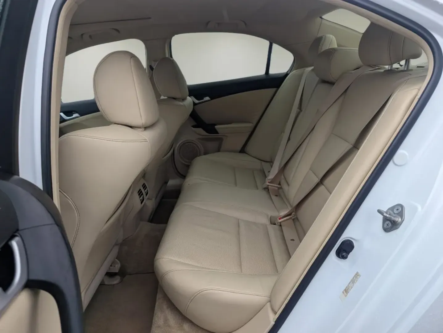 2012 Acura TSX (JH4CU2F42CC) with an Other engine, located at 7000 Northlake Connector, Columbus, GA, 31904, (706) 987-8085, 32.524975, -84.978134 - **Elevate Your Daily Drive with This 2012 Acura TSX at Gils Auto!** <br /> <br /> Are you in the market for a sophisticated sedan that harmonizes performance with luxury? Look no further than this stunning 2012 Acura TSX, available now at Gils Auto in Phenix City, AL. With its sleek design and refin - Photo#9