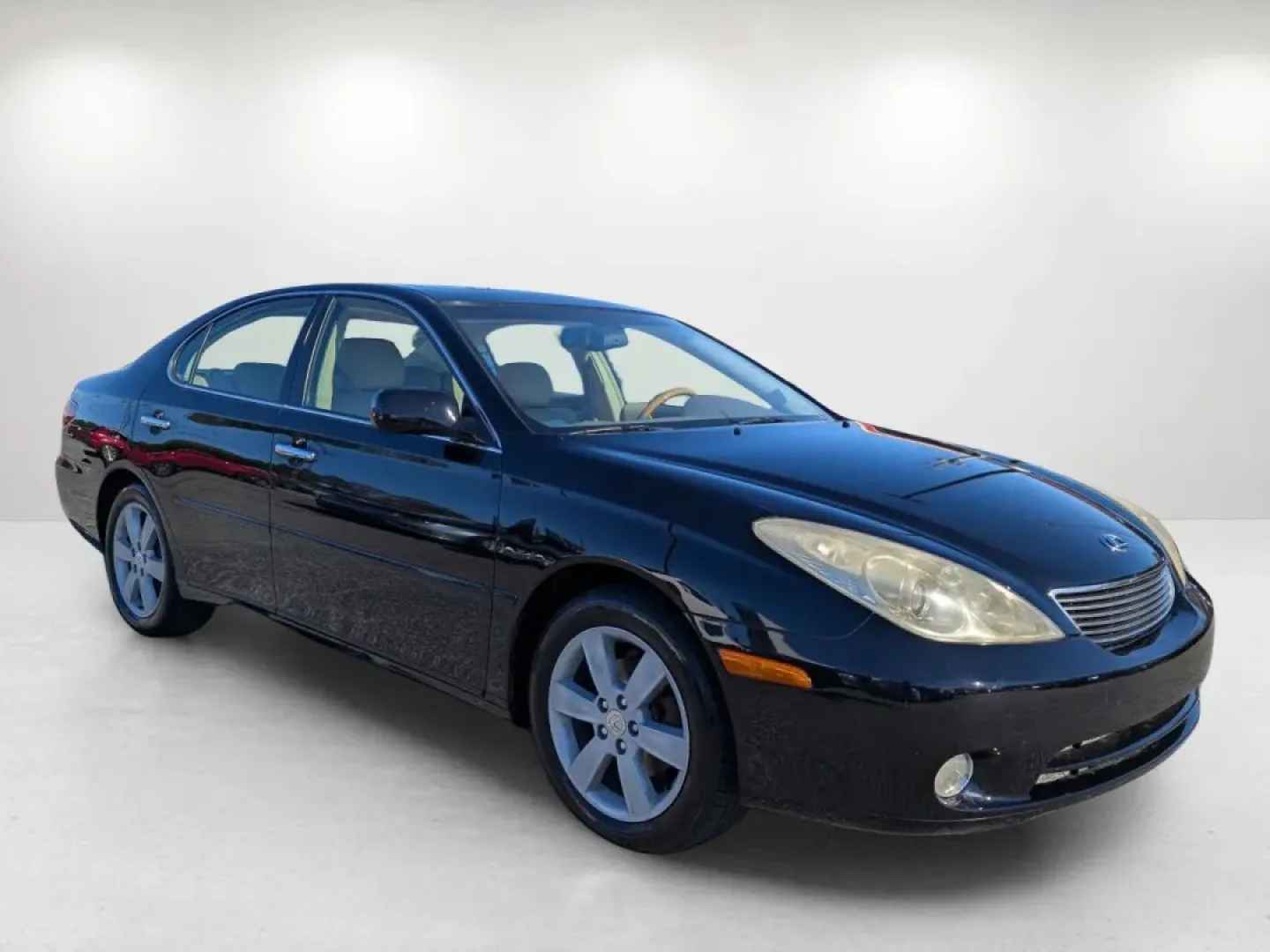 2005 Lexus ES 330 (JTHBA30G755) with an Other engine, located at 1430 Gateway Drive, Opelika, AL, 36801, (334) 239-0944, 32.637871, -85.409790 - **Elevate Your Driving Experience with the 2005 Lexus ES 330 at Gils Auto Perfect for Phenix City Adventures!**<br /> <br /> Are you looking for a reliable and stylish vehicle that effortlessly combines comfort and performance for your daily commute or weekend getaways? Look no further than this 20 - Photo#2