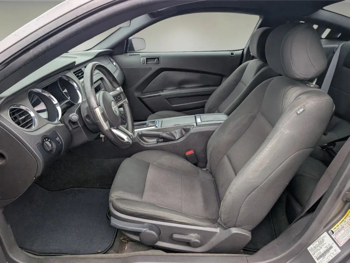 2014 Ford Mustang V6 (1ZVBP8AM2E5) with an Other engine, located at 3959 U.S. 80 W, Phenix City, AL, 36870, (334) 297-4885, 32.469296, -85.135185 - Unleash your inner thrill-seeker with this stunning 2014 Ford Mustang V6, perfect for those who crave adventure and excitement on the open road! Whether you're commuting to work, heading out for a weekend getaway, or just enjoying a leisurely drive through the scenic landscapes of Phenix City, AL, t - Photo#10