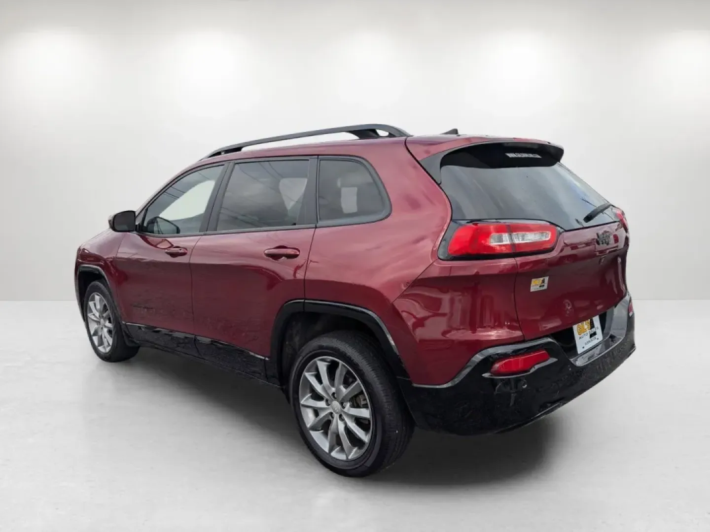 2018 /Black Jeep Cherokee Latitude Tech Connect (1C4PJLCB6JD) with an Other engine, located at 3959 U.S. 80 W, Phenix City, AL, 36870, (334) 297-4885, 32.469296, -85.135185 - **Experience Adventure and Comfort with the 2018 Jeep Cherokee Latitude Tech Connect** <br /> <br /> Are you ready to elevate your outdoor adventures or transform your daily commutes? Look no further than this stunning 2018 Jeep Cherokee Latitude Tech Connect, a perfect blend of rugged capability an - Photo#7