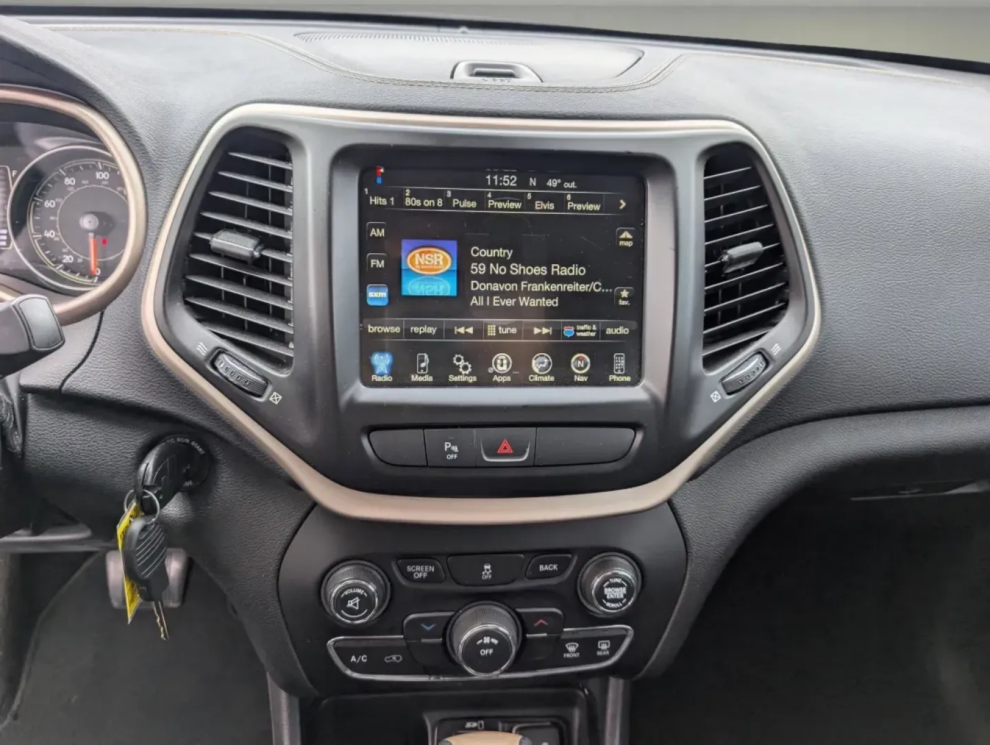 2018 /Black Jeep Cherokee Latitude Tech Connect (1C4PJLCB6JD) with an Other engine, located at 3959 U.S. 80 W, Phenix City, AL, 36870, (334) 297-4885, 32.469296, -85.135185 - **Experience Adventure and Comfort with the 2018 Jeep Cherokee Latitude Tech Connect** <br /> <br /> Are you ready to elevate your outdoor adventures or transform your daily commutes? Look no further than this stunning 2018 Jeep Cherokee Latitude Tech Connect, a perfect blend of rugged capability an - Photo#15